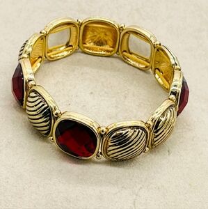 Napier Signed Vintage  Ruby Red Rhinestone Gold Tone Stretch Bracelet 7"